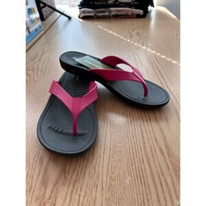 New Womens Okabashi Rubber Sandals👡Hot Pink Black size Small 5-6